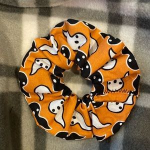 Ghoul friend Normal sized hair scrunchie